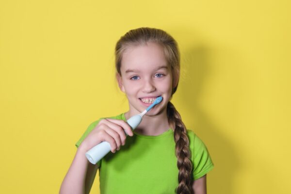 hoe poets je je tanden?