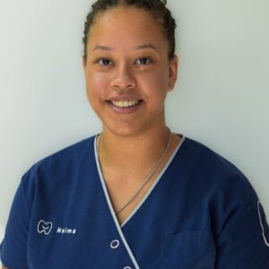 Naïma Koekoek, tandarts- en preventieassistent bij Tandartspraktijk Slotplantsoen in Meppel